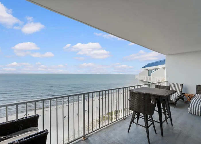 Lighthouse 1414 Beachfront