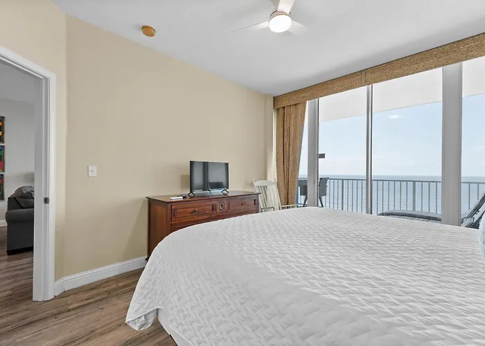 Apartment Lighthouse 1414 Beachfront
