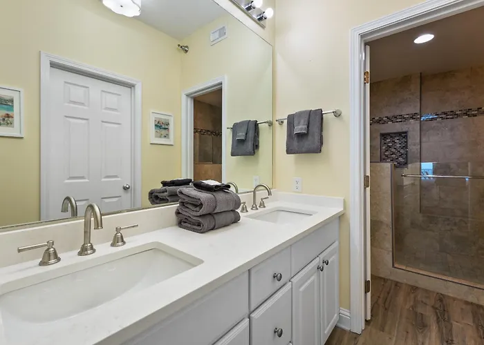 Lighthouse 1414 Beachfront * Gulf Shores